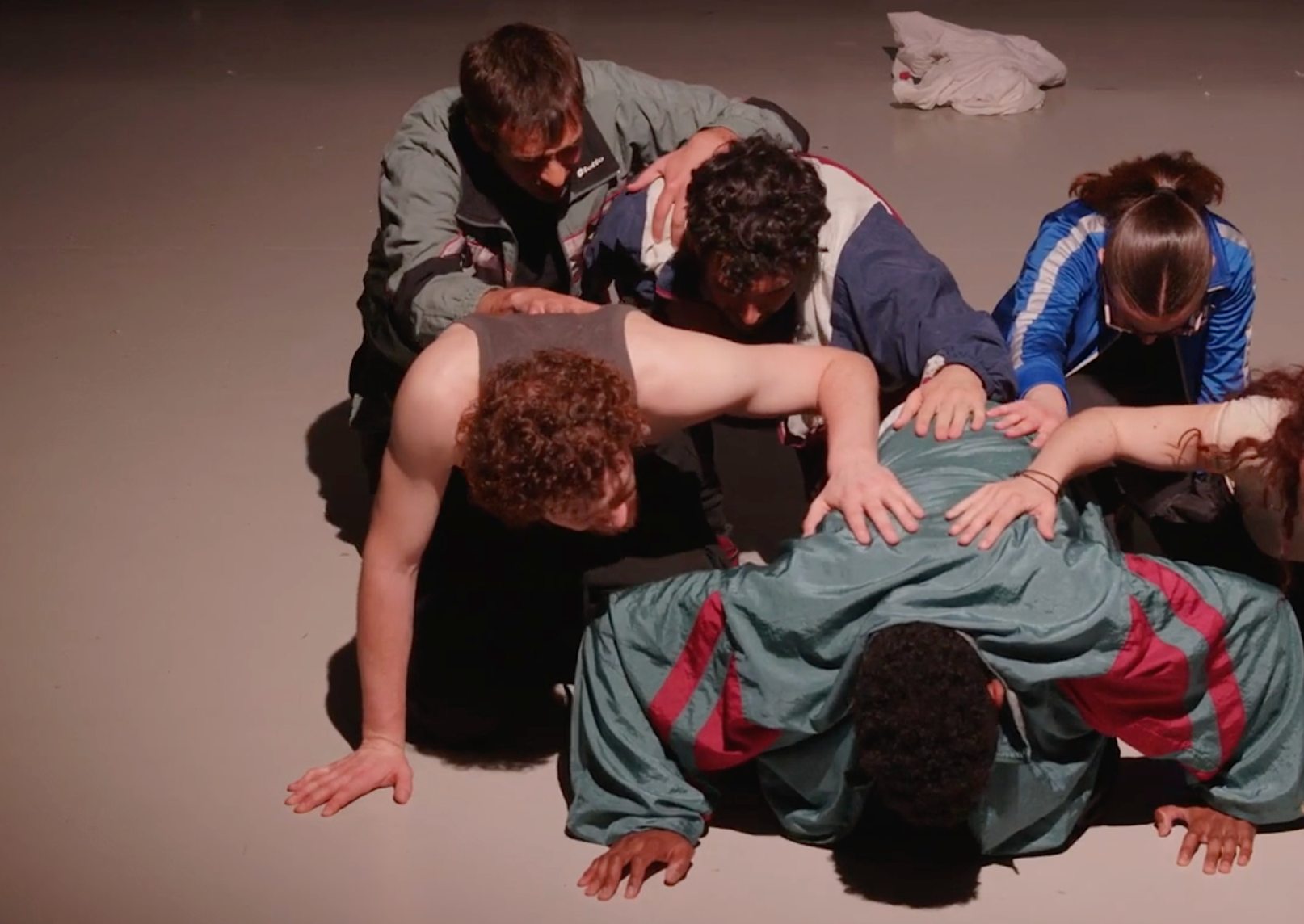 SER O NO SER (ESA ES LA CUESTIÓN) Creación colectiva | 3º de Diplomatura (promoción 2022/25)