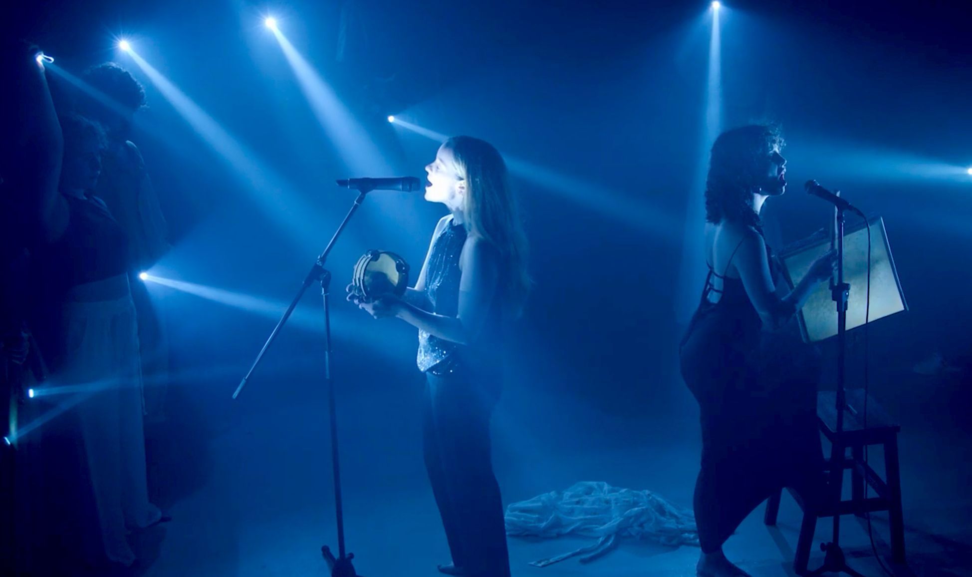 Muestra final de «Canto II»: CIUDAD Y RAÍCES | 3º de Diplomatura (promoción 2021/2024)